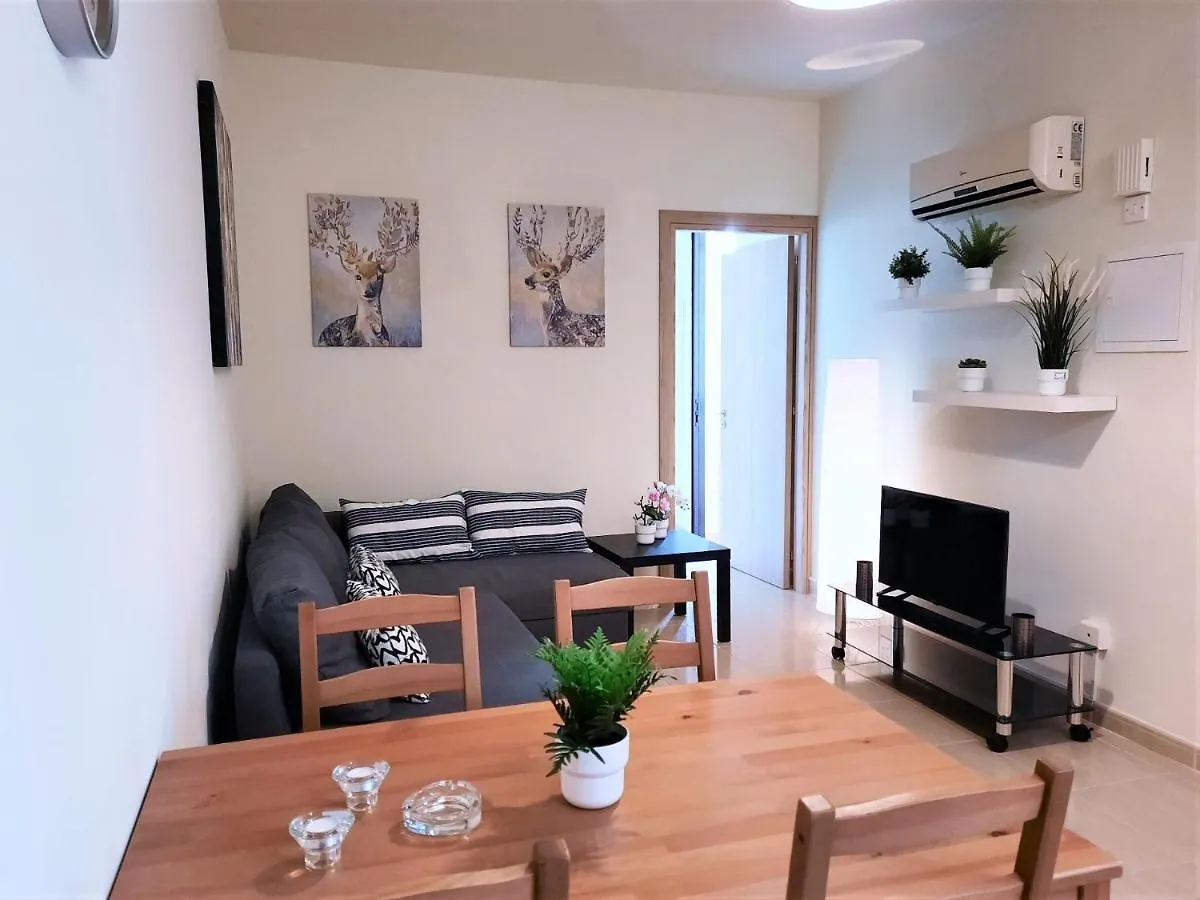 Albert'S Apartments Larnaca Cyprus