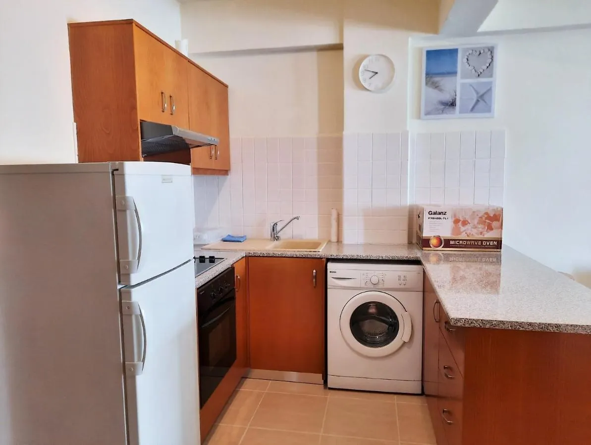 Albert'S Apartments Larnaca