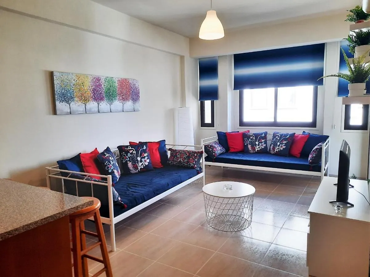 Albert'S Apartments Larnaca